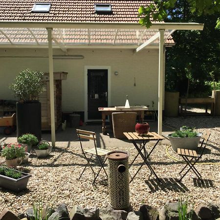 Beej Potters Bed & Breakfast Weert Bagian luar foto