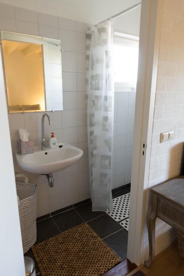 Beej Potters Bed & Breakfast Weert Bagian luar foto