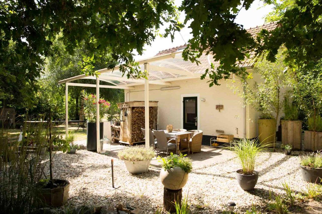 Beej Potters Bed & Breakfast Weert Bagian luar foto